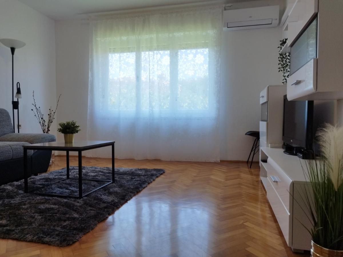 Antemma Apartment Пула Екстер'єр фото